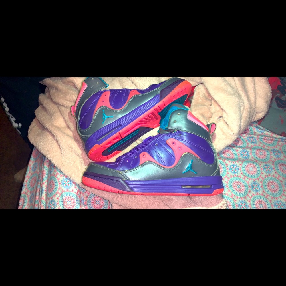 Jordan flights size 3.5 need gone ASAP